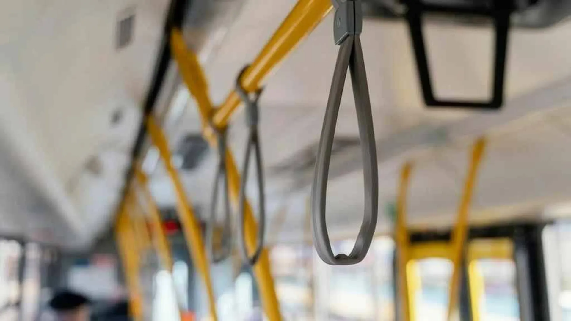 Водитель трамвая пострадал от рук пассажиров в Челябинске