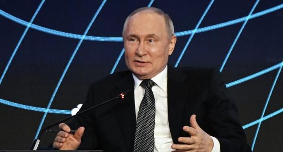 Путин по видеосвязи открыл три новых предприятия АПК в разных регионах России