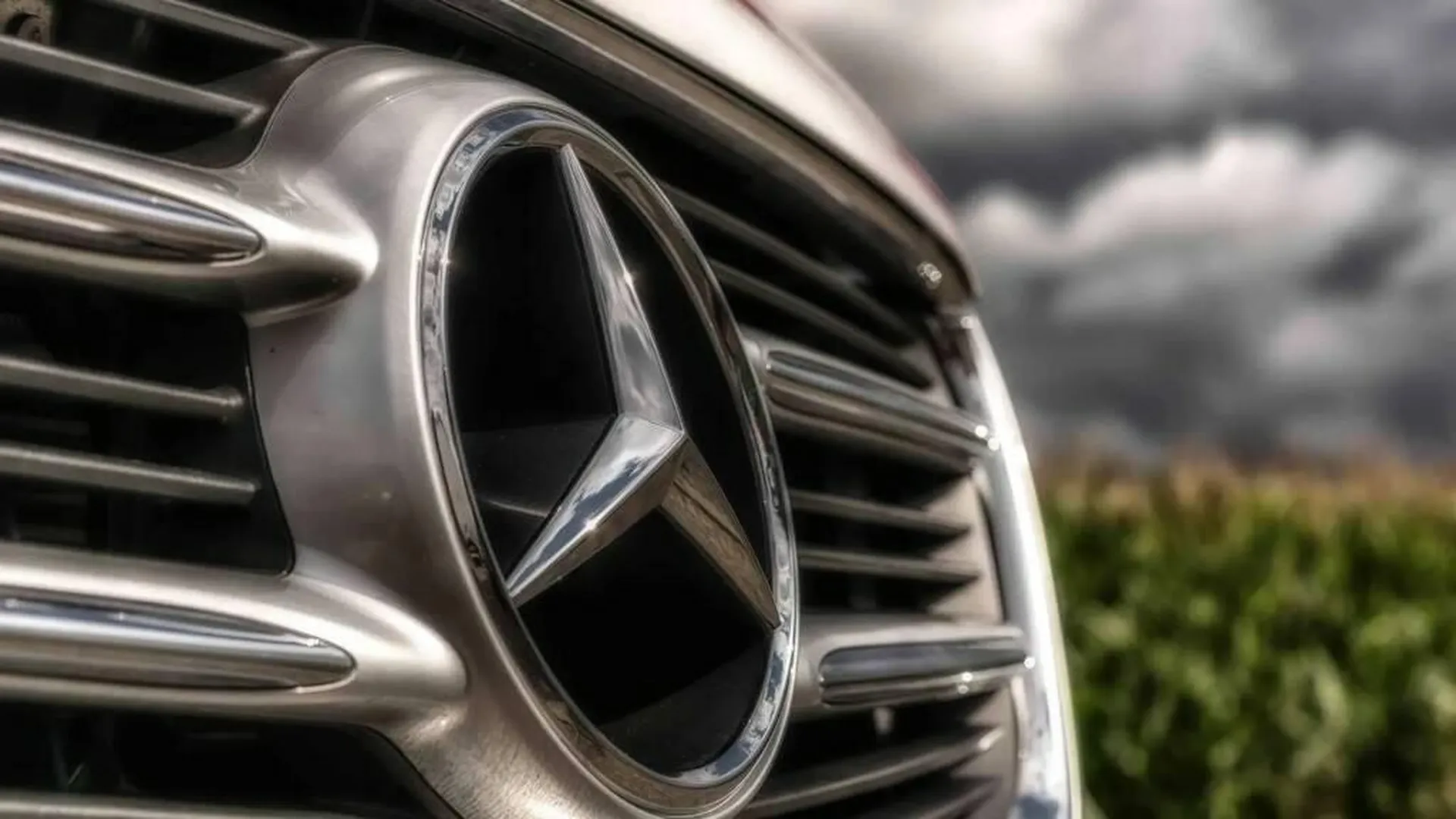 Mercedes-Benz продаст свой завод в Подмосковье «Автодому» — СМИ