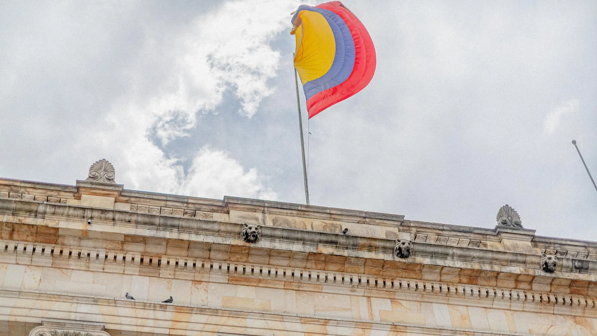 Колумбия передаст России ноту протеста после ранения трех ее граждан в Краматорске