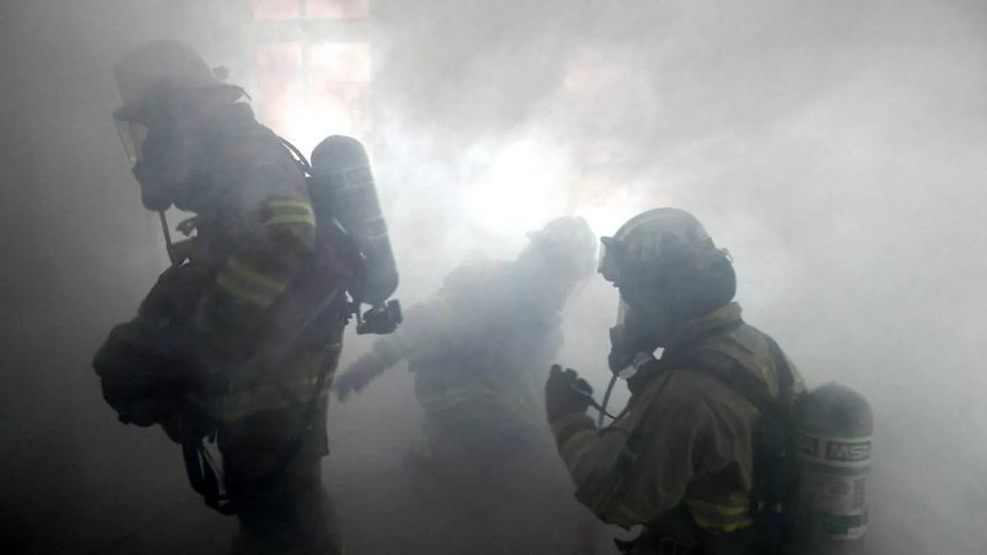 Хостел в Москве эвакуировали из-за дыма в вентиляции