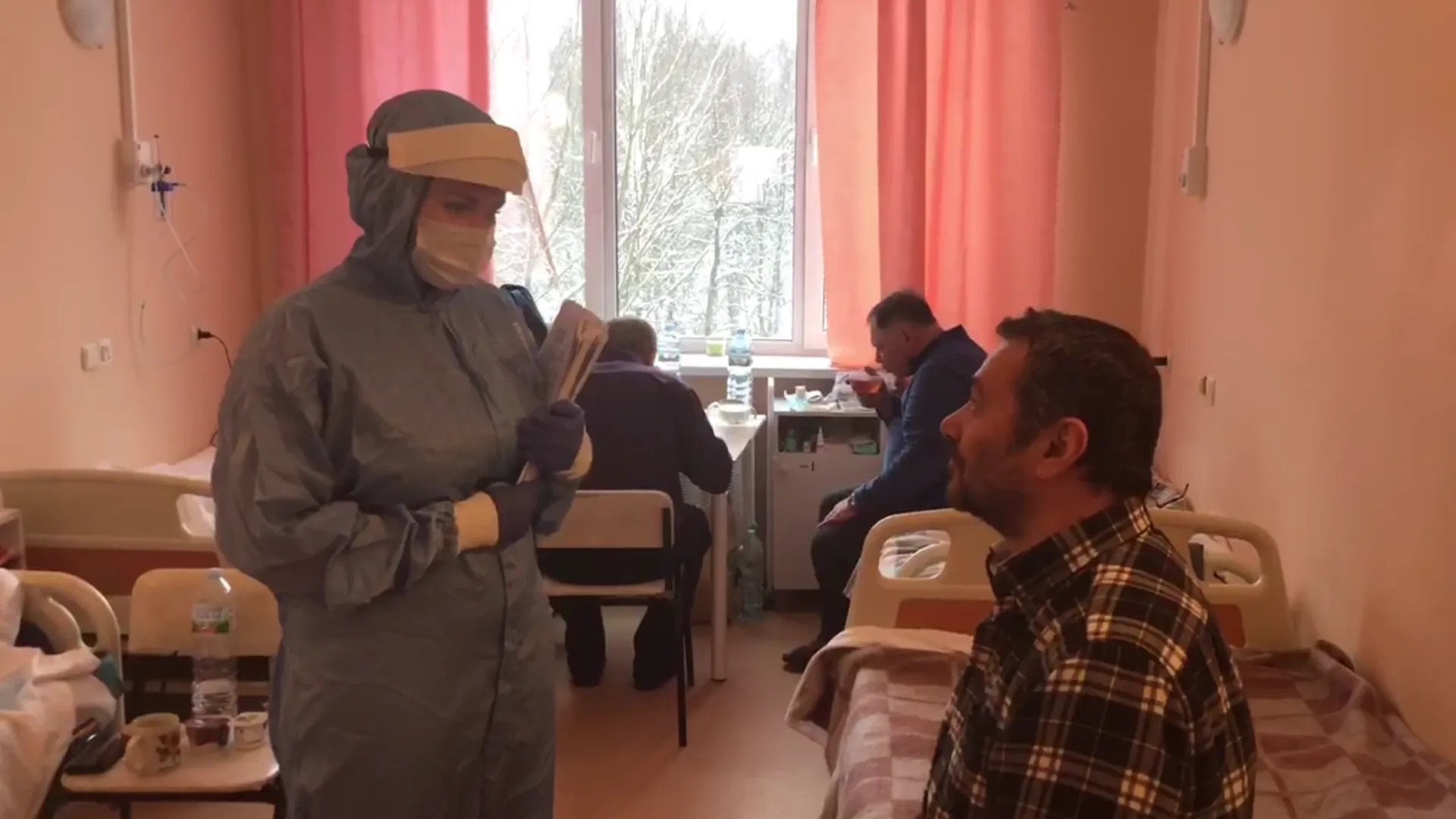 Больше двух недель на ИВЛ. Пенсионера с поражением легких на 94% спасли в Видном