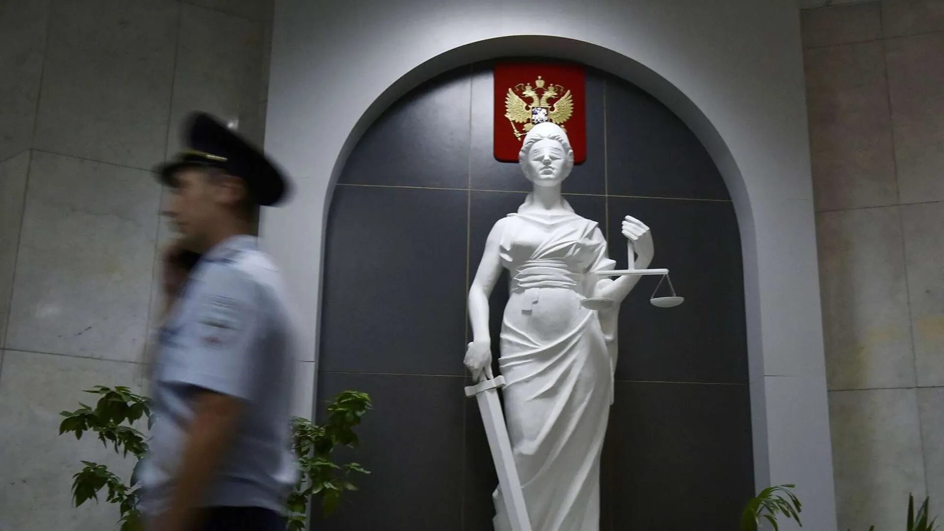 Адвокату вернули жалобу на запрет «Мужского государства»