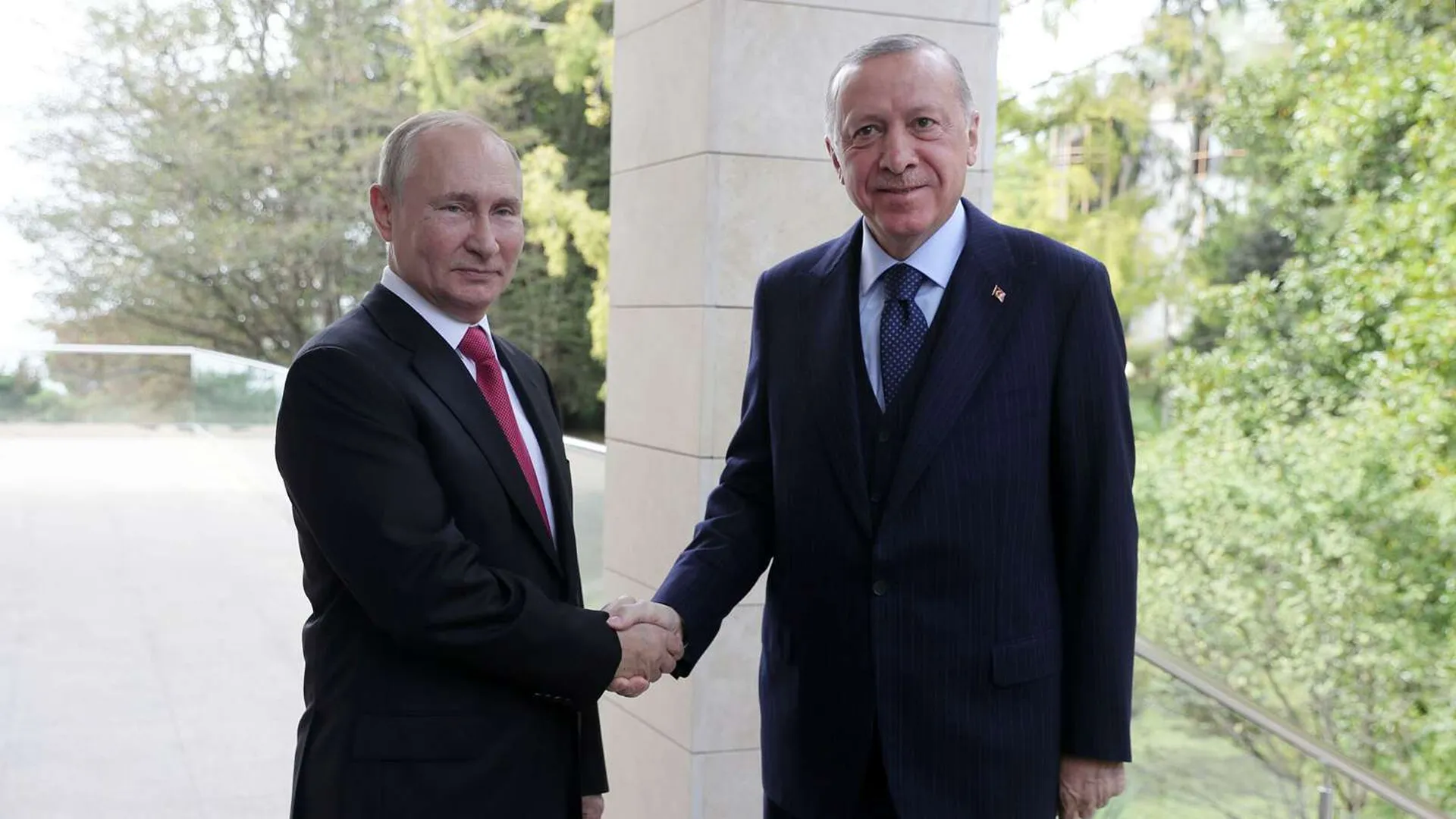 Большие новости 29 сентября: Путин и Эрдоган в Сочи, арест главы Group-IB, лимит на собак в Саратове