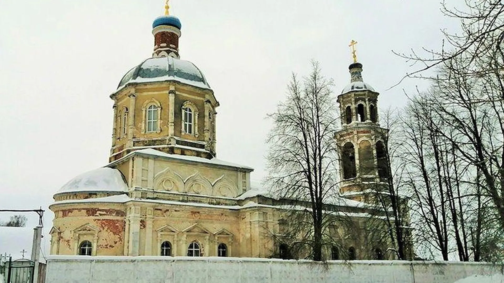 Церковь Космы и Дамиана в Виноградово