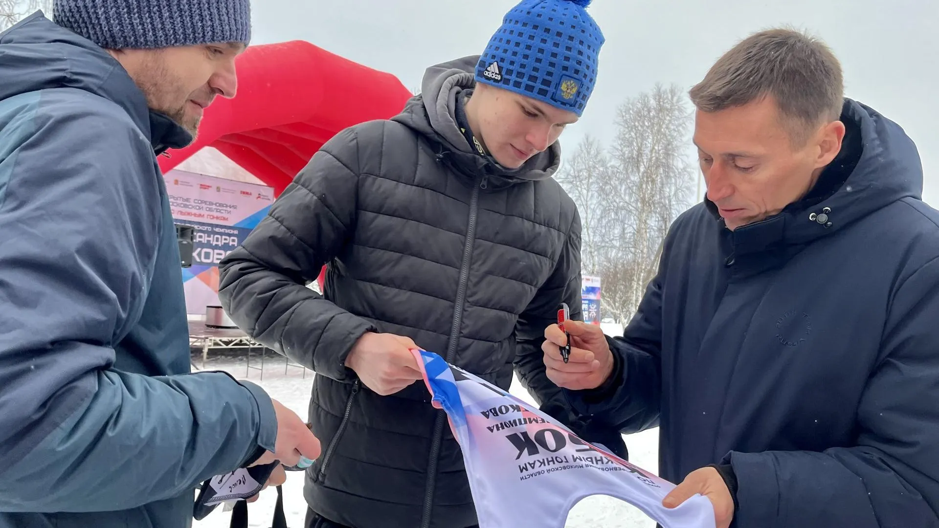 Подмосковные лыжные гонки на призы олимпийского чемпиона Легкова собрали тысячу участников