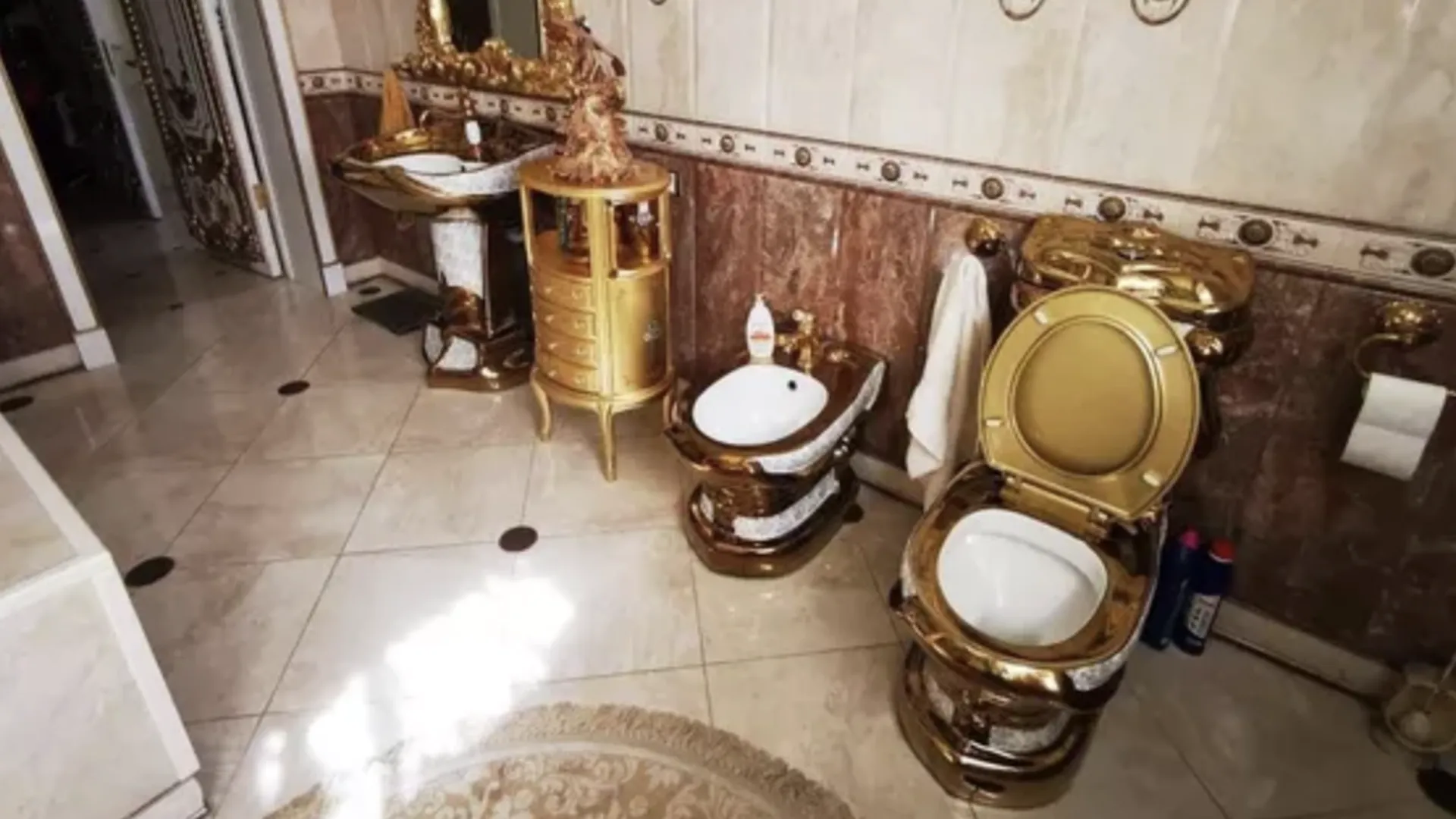Конфискованный особняк с золотыми унитазами вернут экс-главе ГИБДД Ставрополья