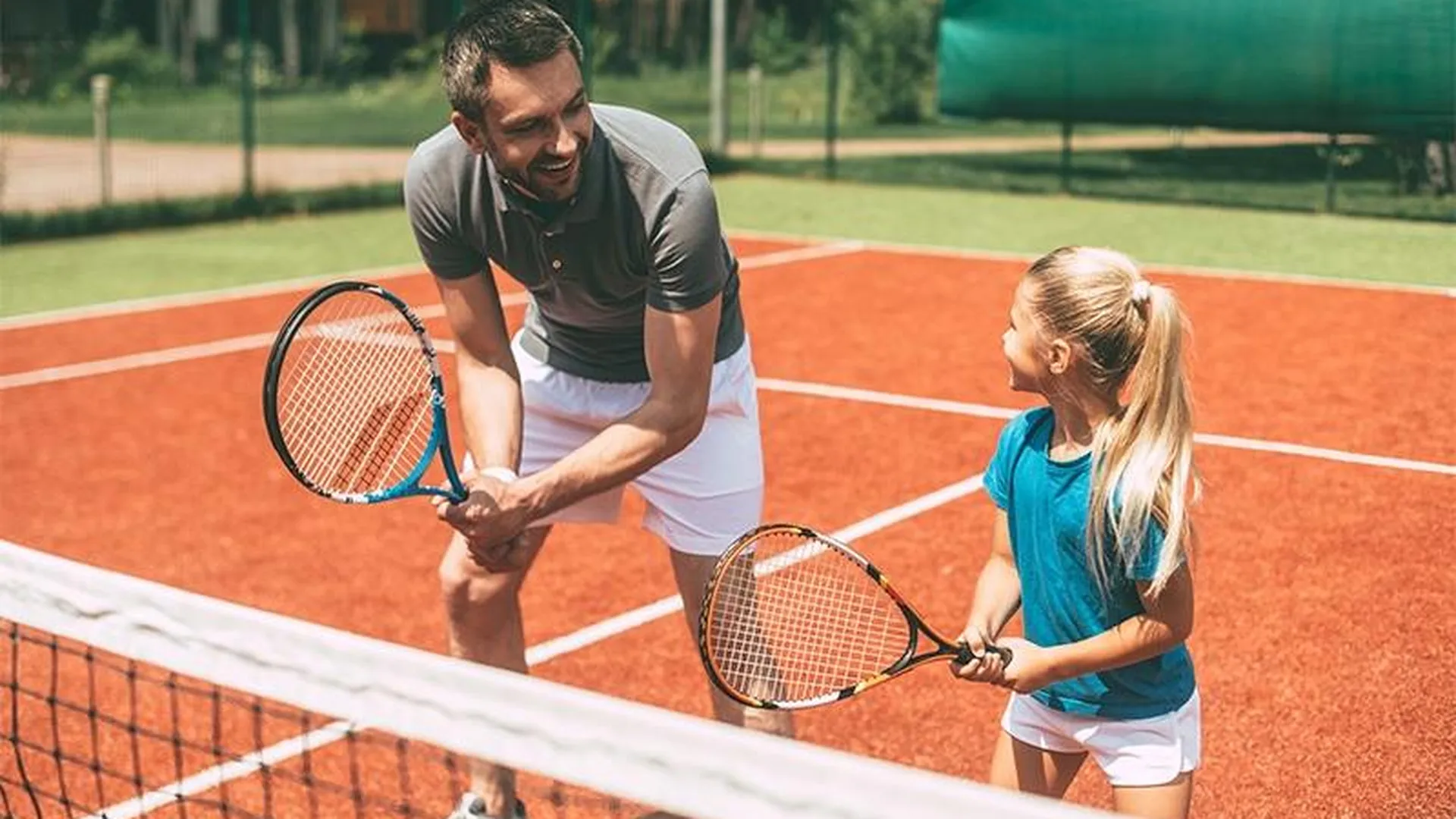 Ракетка для чемпиона: сколько стоит вырастить теннисиста уровня Карена Хачанова