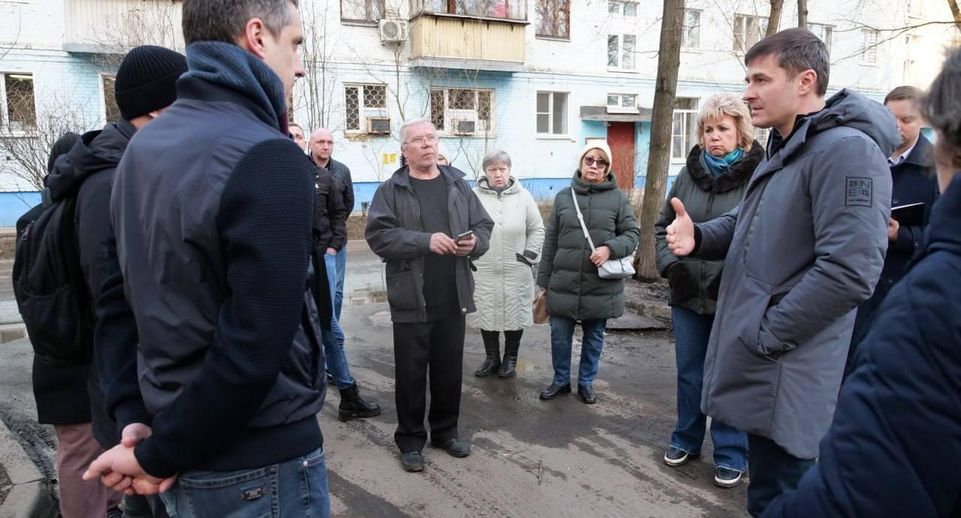 Глава Люберец Волков обсудил с жителями вопросы содержания придомовых территорий