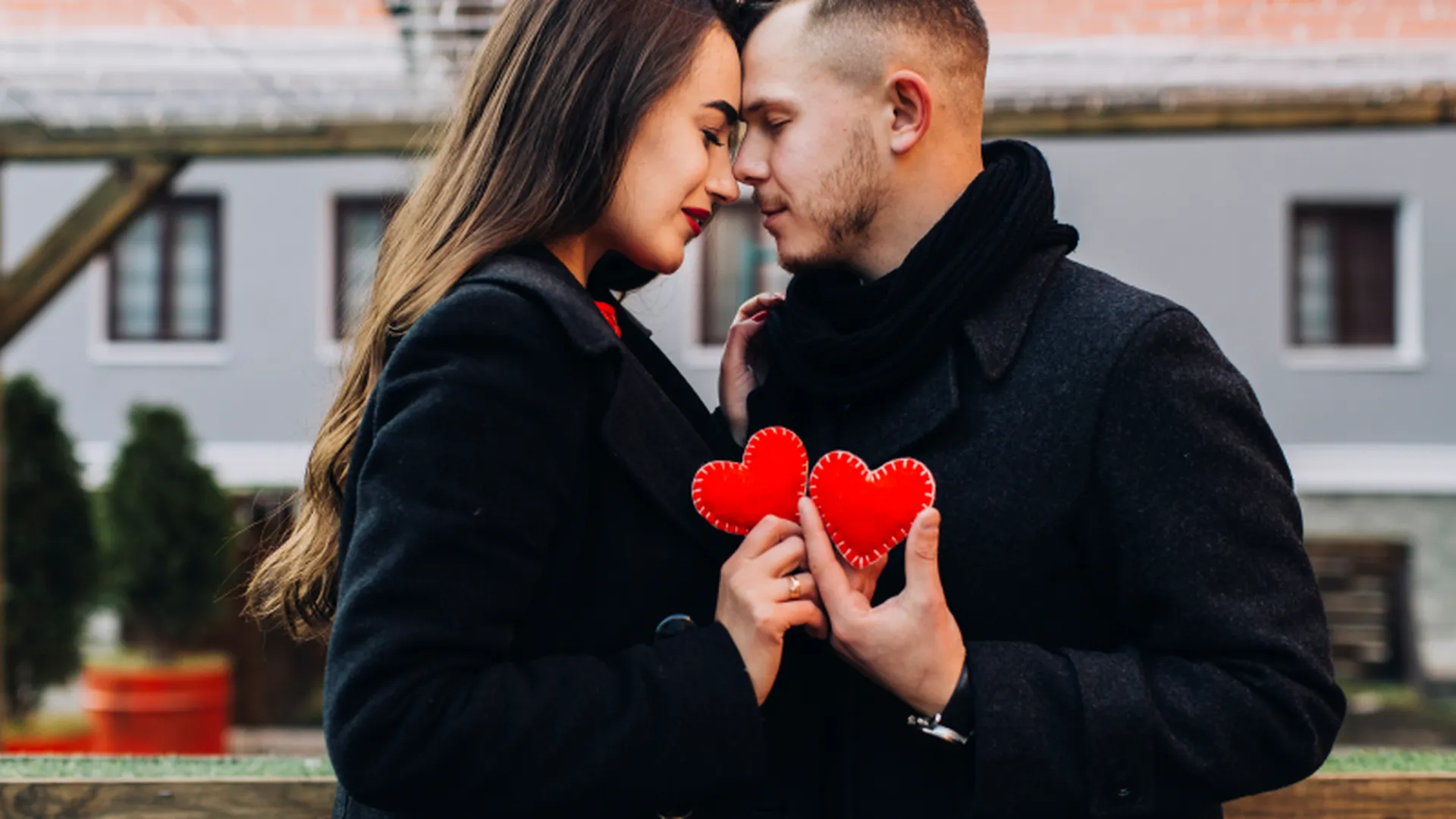 Нашел на помойке: россиянки рассказали о странных знакомствах с будущими возлюбленными
