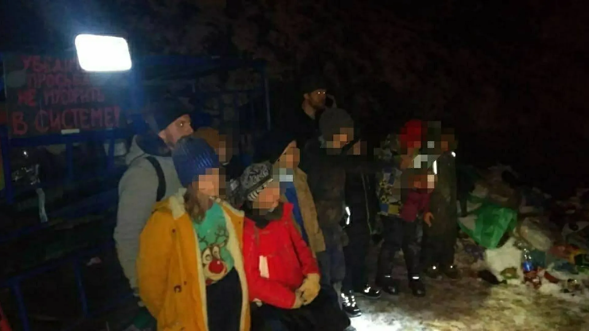 Детей нашли живыми, но Сьяны закроют. Главное о пропаже группы в подмосковных пещерах