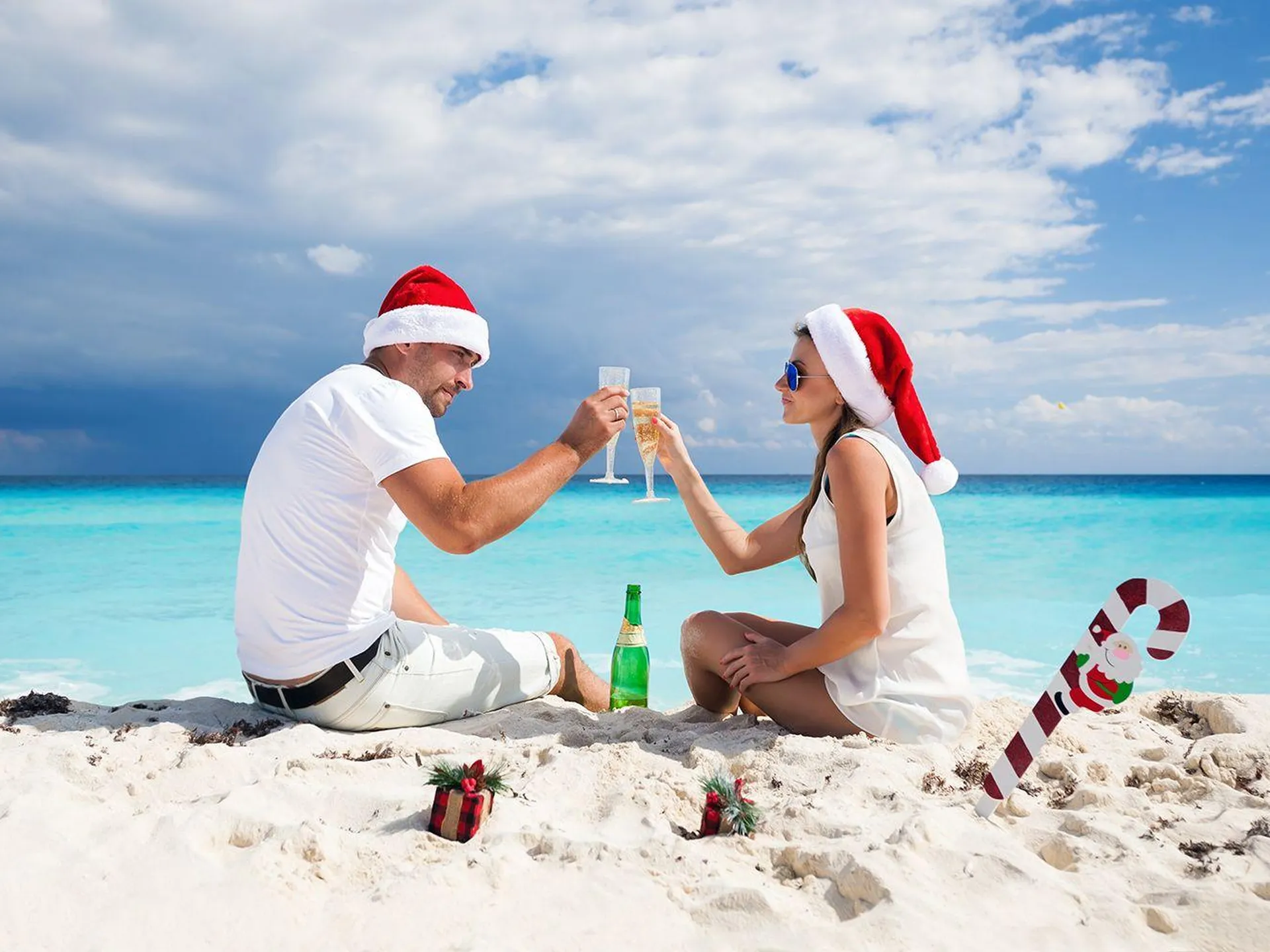 Где можно отдохнуть на праздниках. Новый год на море. Новый год на Мальдивах. Новый год на пляже. Новогодний пляж.