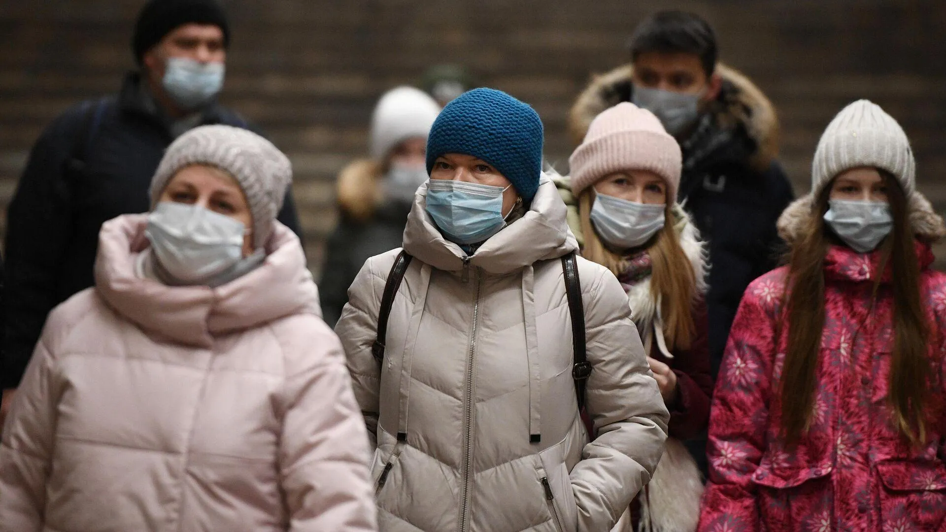 Жесткий противоэпидемический режим ввели в Петербурге из-за гриппа