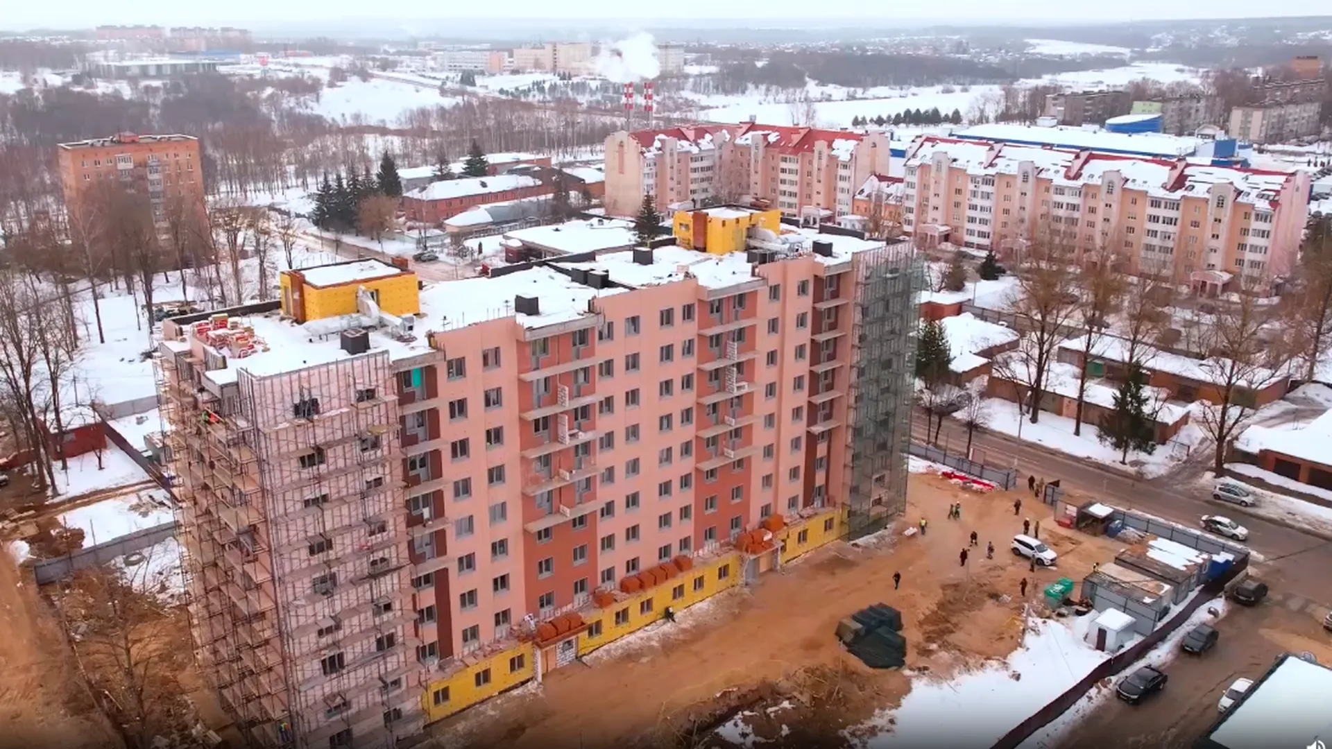 «Завершить работу быстрее». Андрей Воробьев проверил строительство домов для переселенцев в Клину