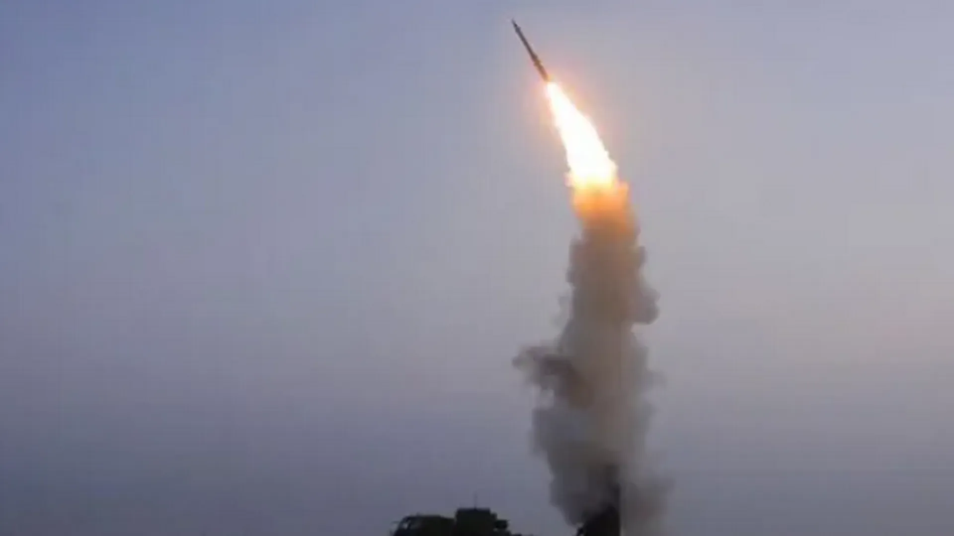 Северная Корея провела испытания новой зенитной ракеты