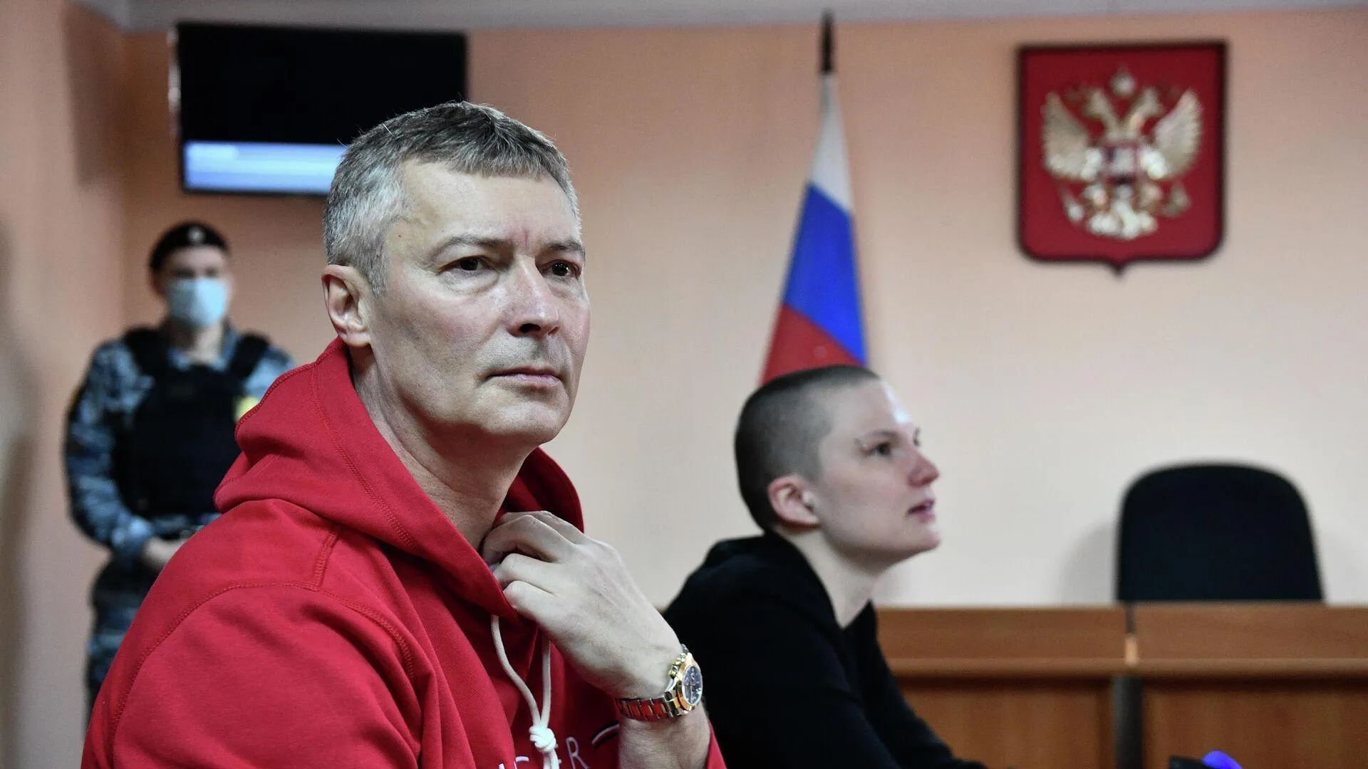 Полиция задержала экс-мэра Екатеринбурга Ройзмана за экстремистскую символику в соцсети