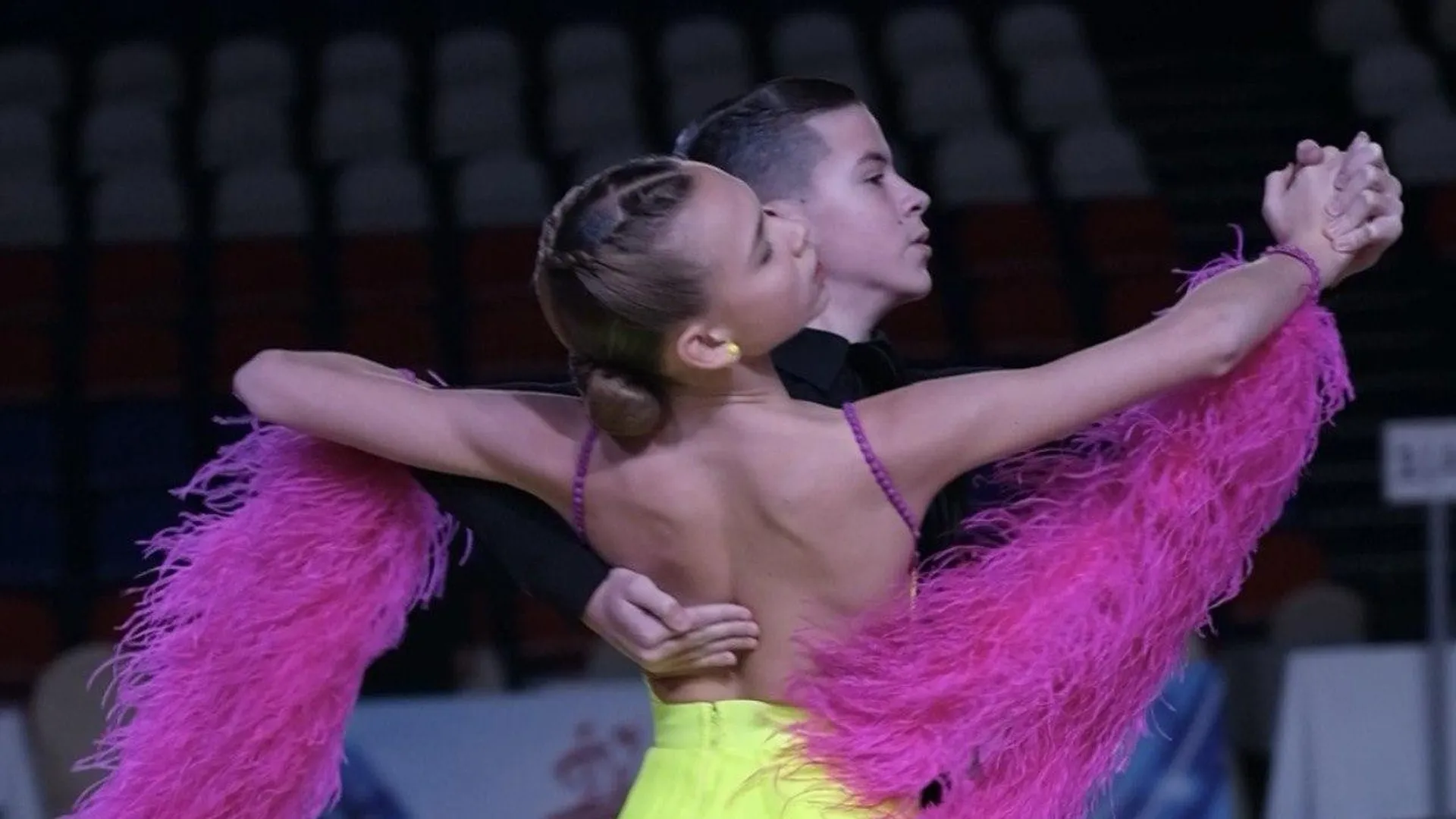 Танцоры из Реутова завоевали две медали на всероссийском турнире «Ритм-2023»