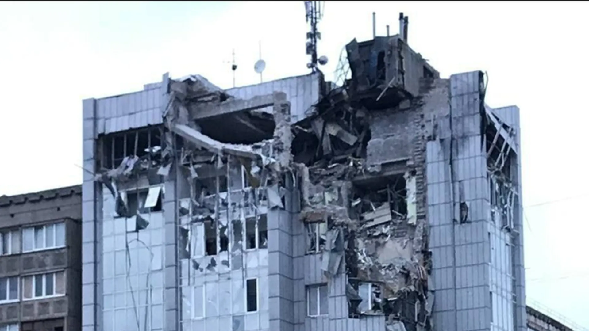 Гостиница «Металлург» в Алчевске пострадала от ударов ВСУ