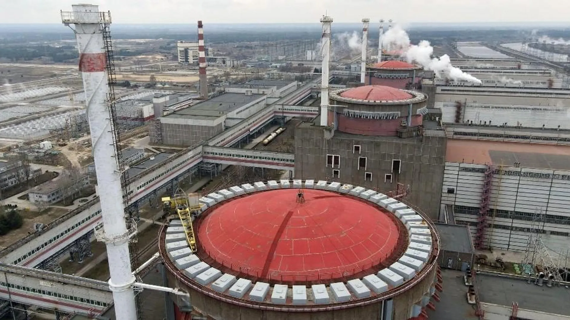 ВСУ отправили около 200 летальных аппаратов к Запорожской АЭС за неделю