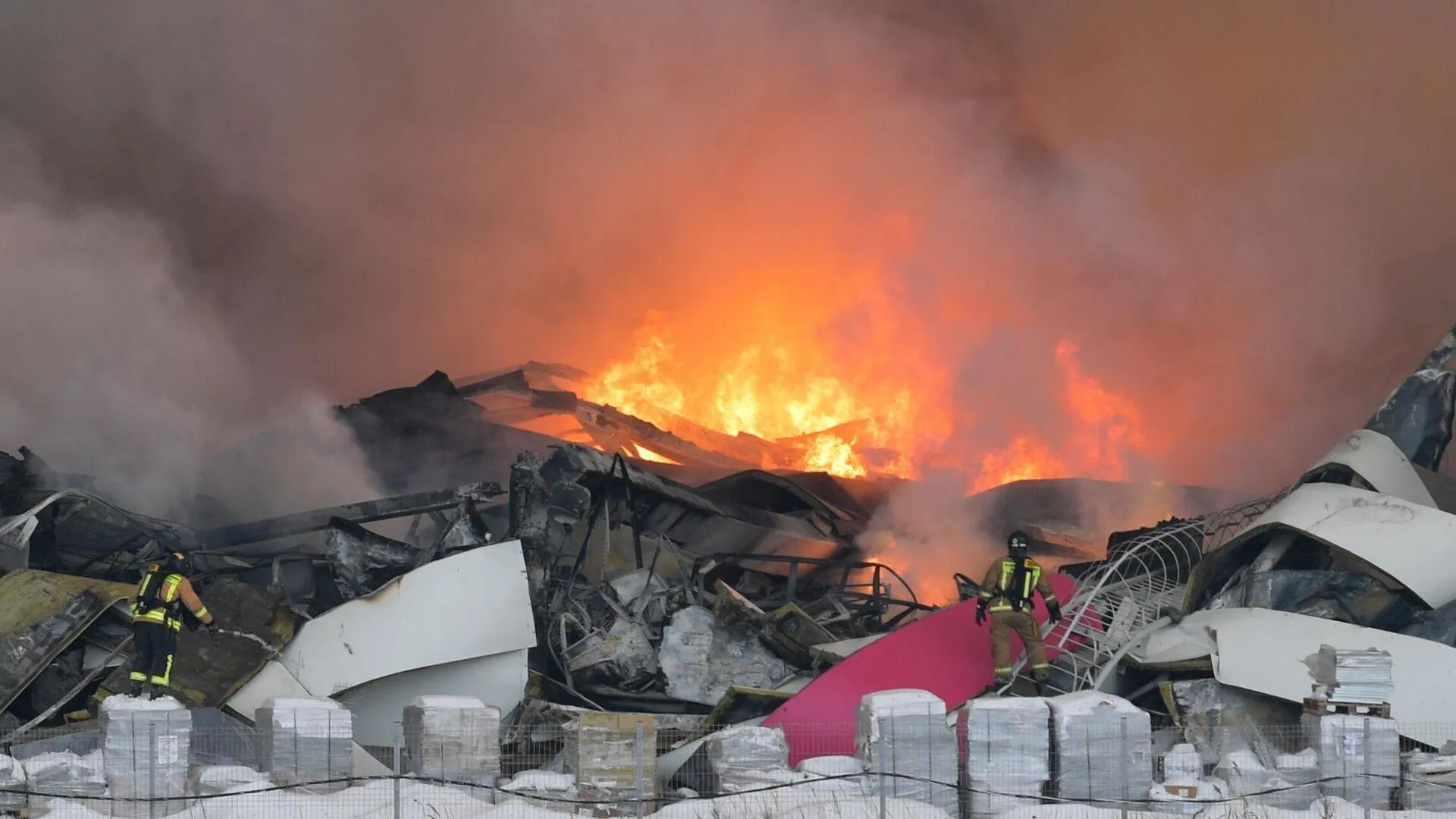 Глава Wildberries Бакальчук рассказала о ходе расследования пожара на складе в Шушарах