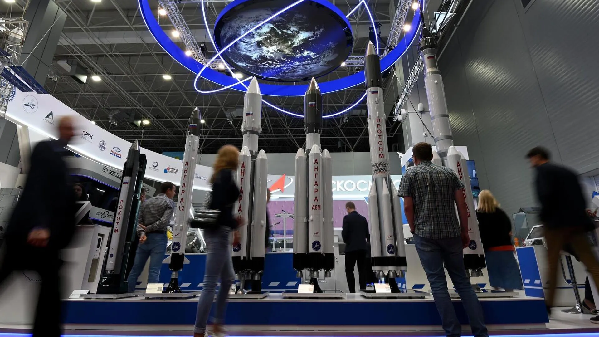Путин указал на востребованность космических технологий