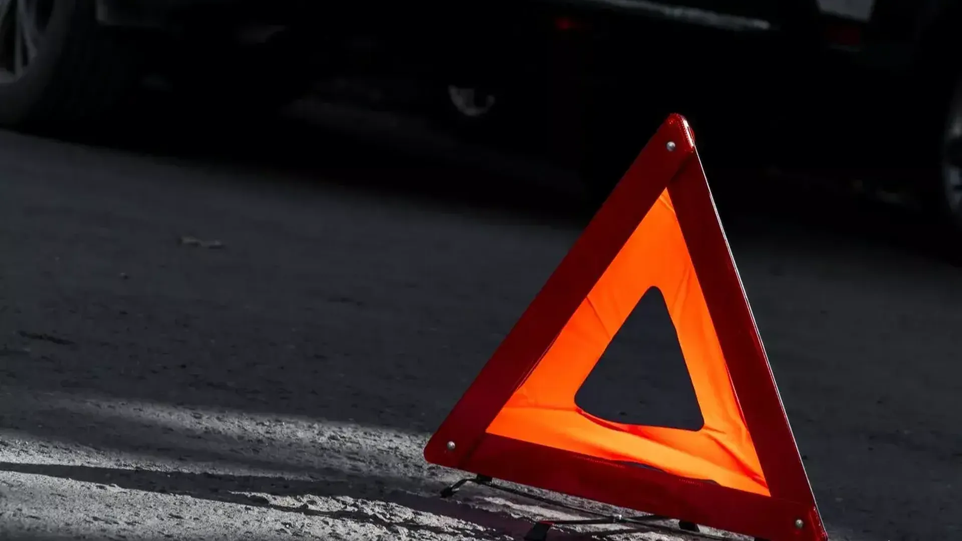 Автомобиль министра просвещения России попал в аварию в центре Москвы