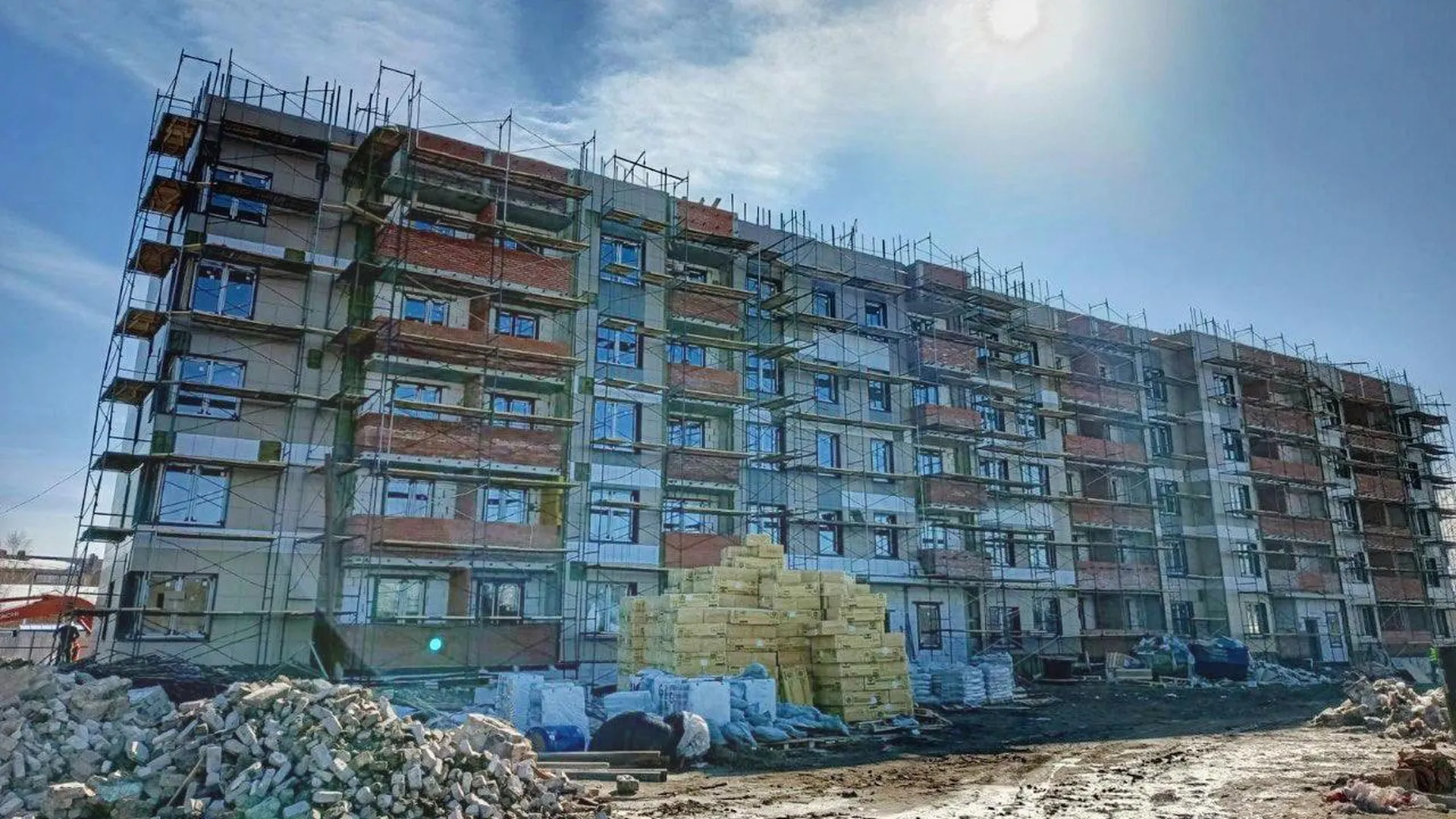 В Шатуре завершается строительство дома для переселенцев из аварийного жилья