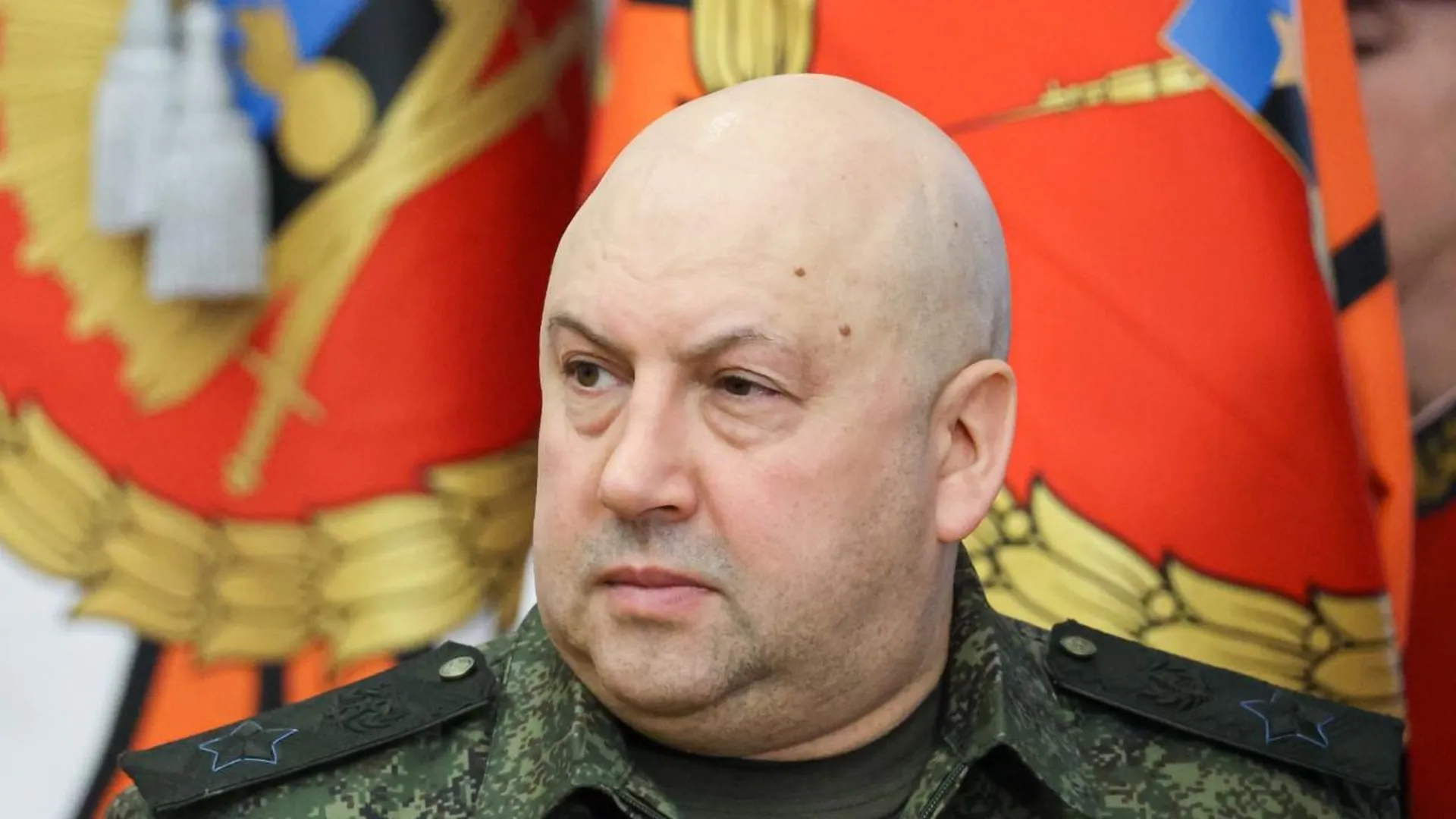 СМИ: генерал Суровикин находится в Алжире вместе с делегацией Минобороны РФ