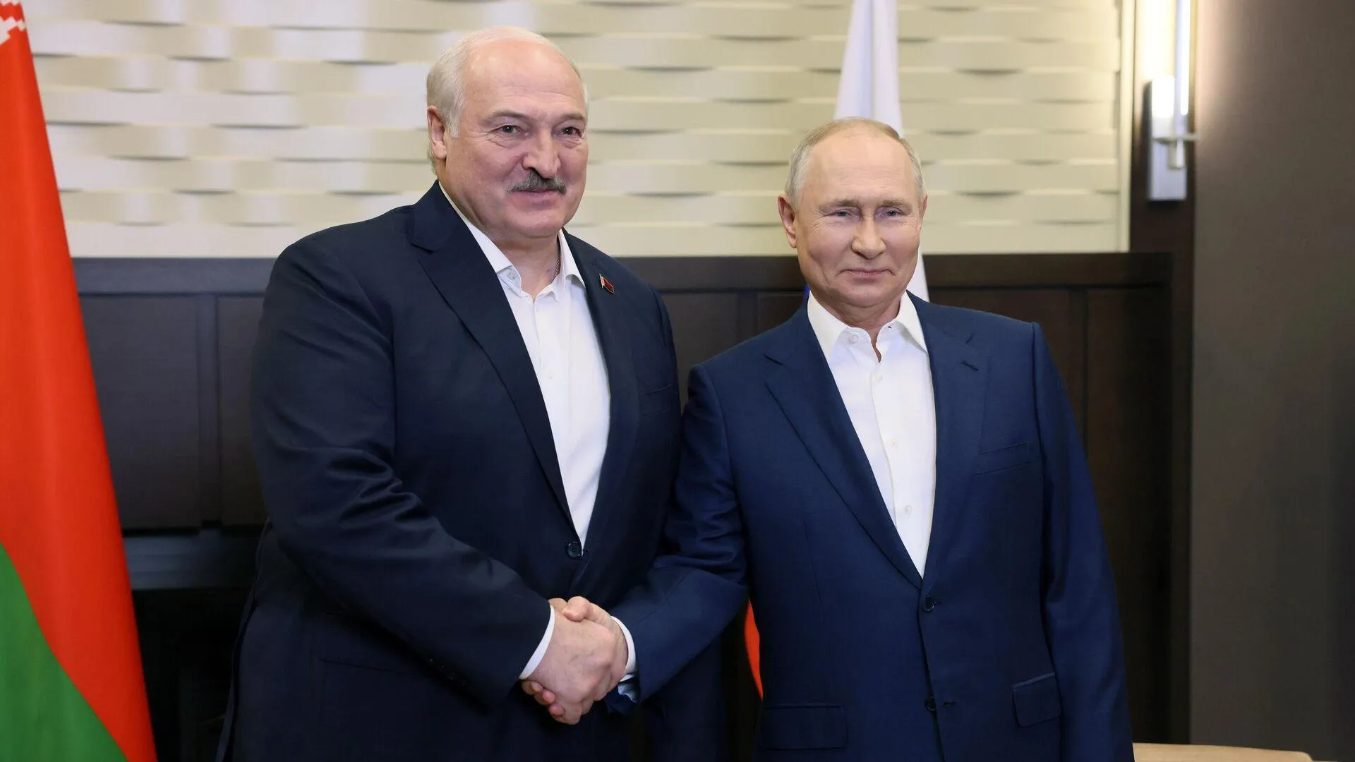 Переговоры Путина и Лукашенко начались в Кремле