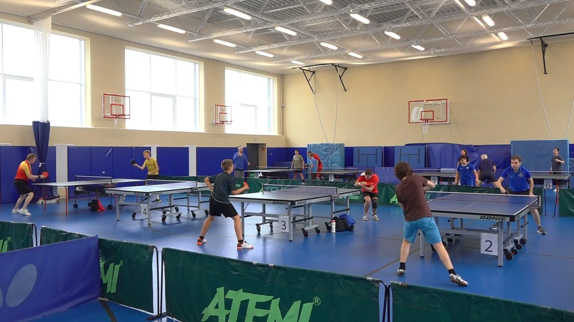 Турнир по настольному теннису в Истре собрал более 100 участников