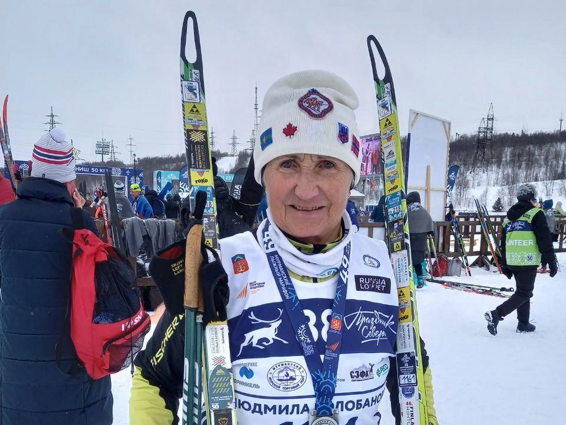 Ветеран спорта Людмила Колобанова пробежала 25 километров в 49-м лыжном марафоне