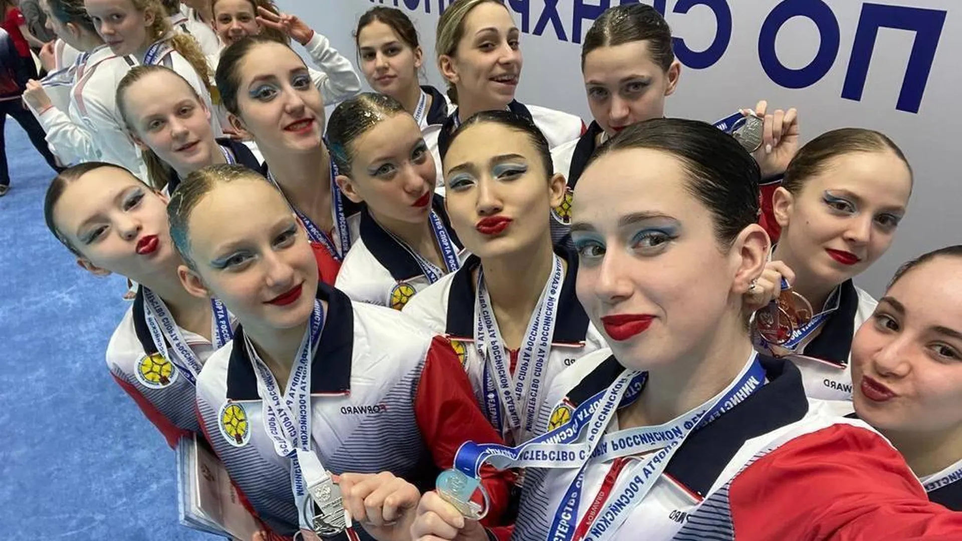 Девушки из Подмосковья заняли призовое место на первенстве России по синхронному плаванию