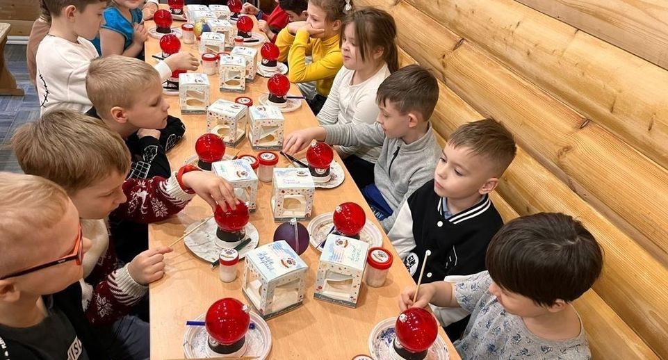 Школьники Луховиц побывали на магической «Фабрике игрушек» в Рязани