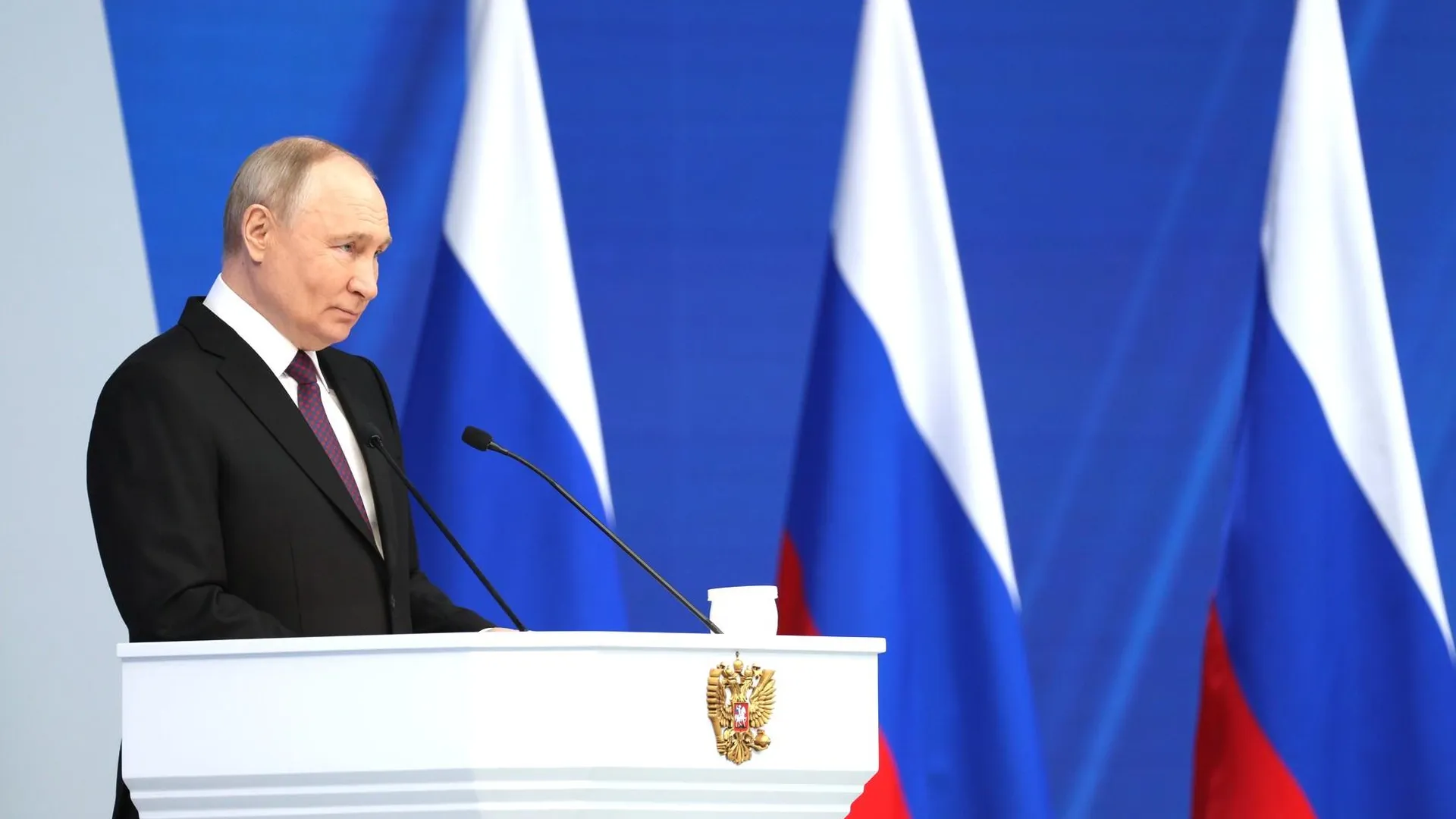 Путин продлил программу маткапитала в России