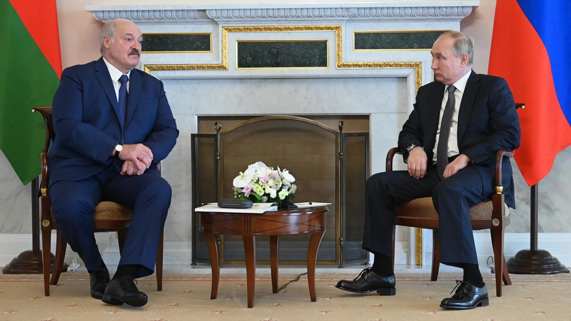 Путин и Лукашенко продолжили переговоры в закрытом режиме